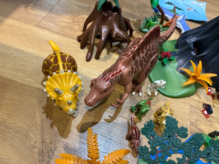 Playmobil mixed Dinosaur bundle and other dinosaurs