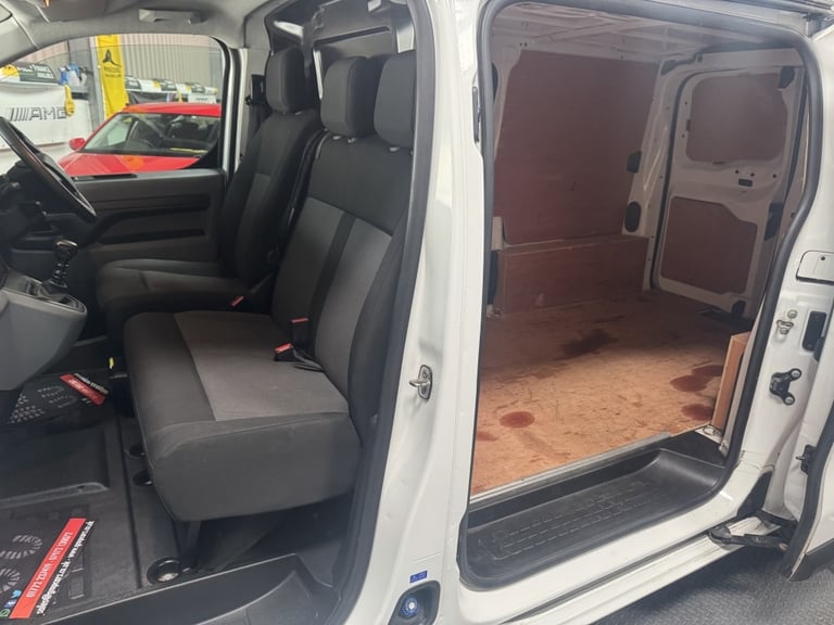 2022 Vauxhall Vivaro 1.5 L1H1 F2700 DYNAMIC S/S Manual Panel Van Diesel Manual