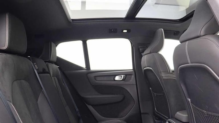 2025 Volvo XC40 Black Edition Ultra B3 Mild hybrid Petrol Automatic SUV Hybrid Automatic