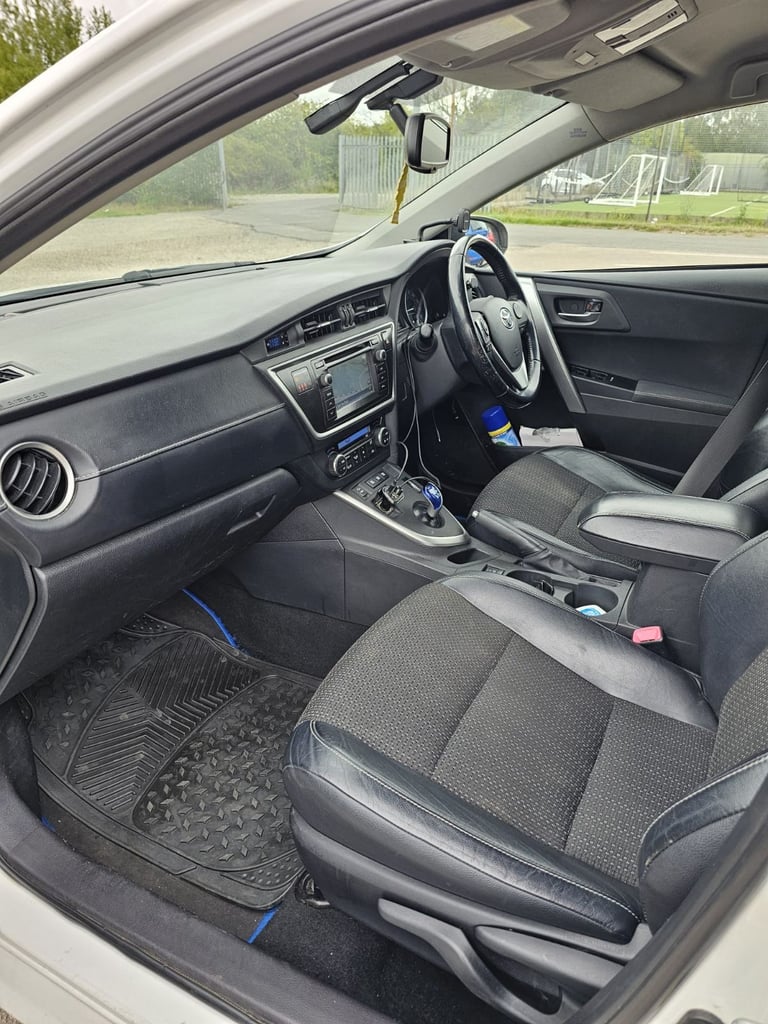 2014 UK TOYOTA AURIS TOURING SPORT HYBRID EXCEL £20 TAX ULEZ ✅