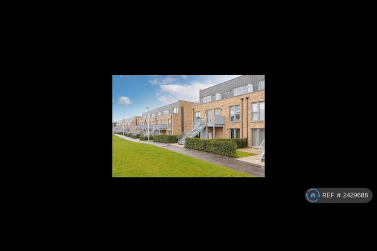 3 bedroom flat in Edinburgh, Edinburgh, EH4 (3 bed) (#2429688)