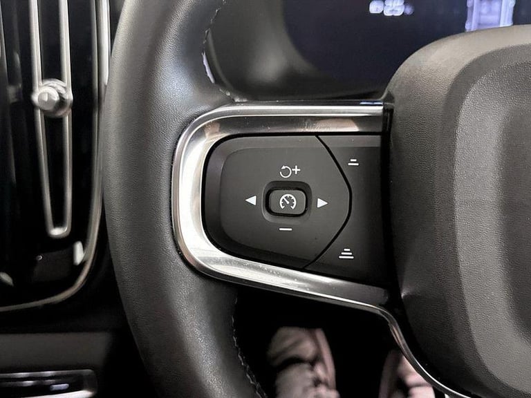 2023 Volvo C40 Twin Recharge 78kWh Ultimate Auto AWD 5dr Automatic SUV Electric Automatic