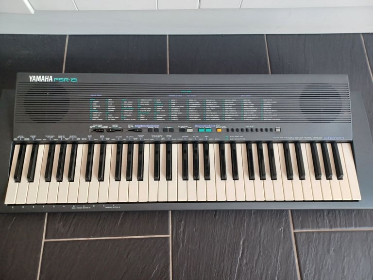 Yamaha PSR 19 Keyboard