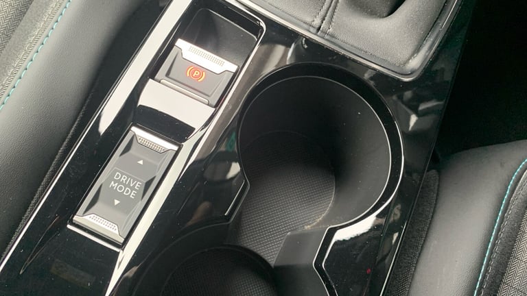 2022 Peugeot 2008 1.2 PureTech Allure Premium + SUV 5dr Petrol Manual Euro 6 (s/s) (100 ps) SUV P...