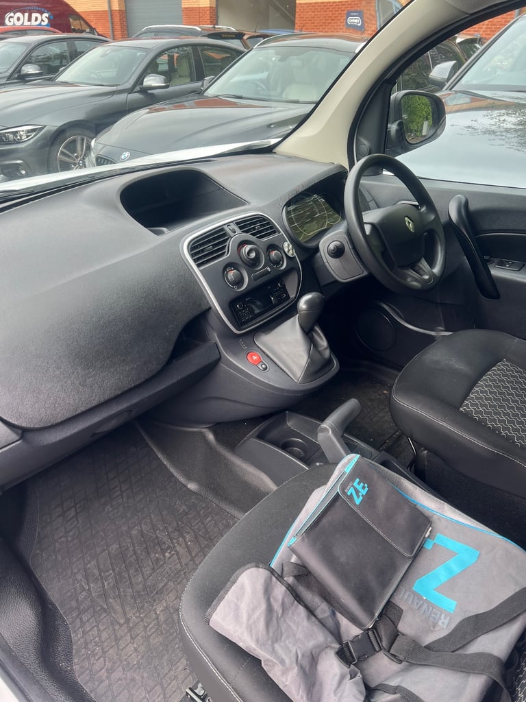 Renault, KANGOO, Panel Van, 2015, Automatic, 1 (cc)