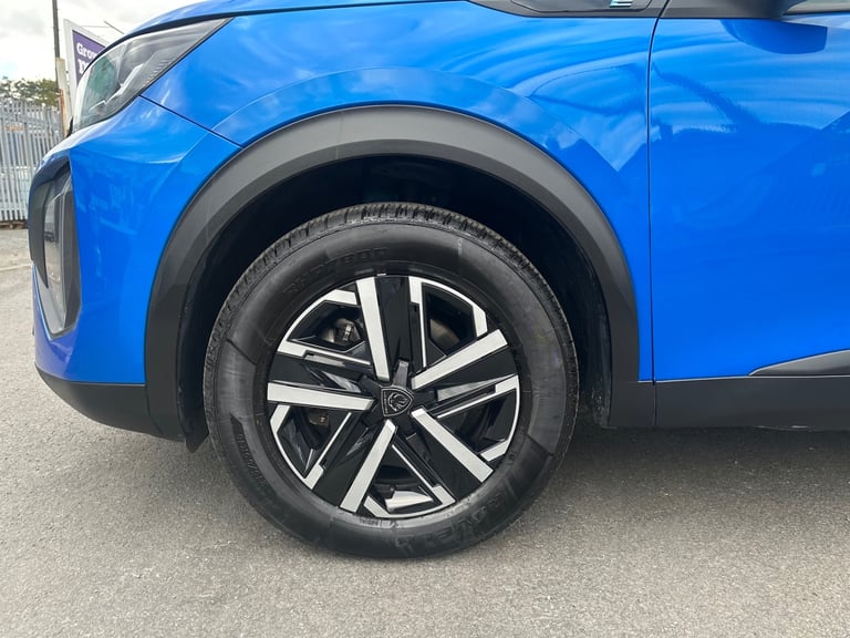 2024 Peugeot 2008 115kW Active 54kWh 5dr Auto HATCHBACK Electric Automatic