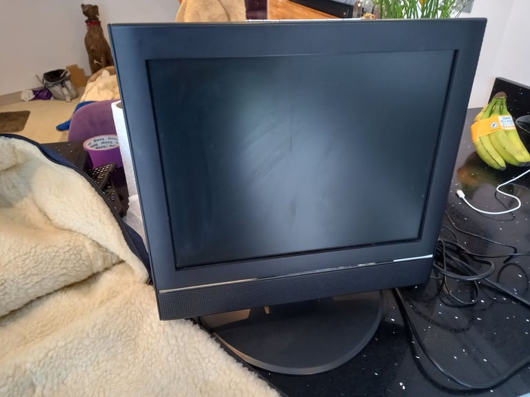 Caravan 12 v  Tv