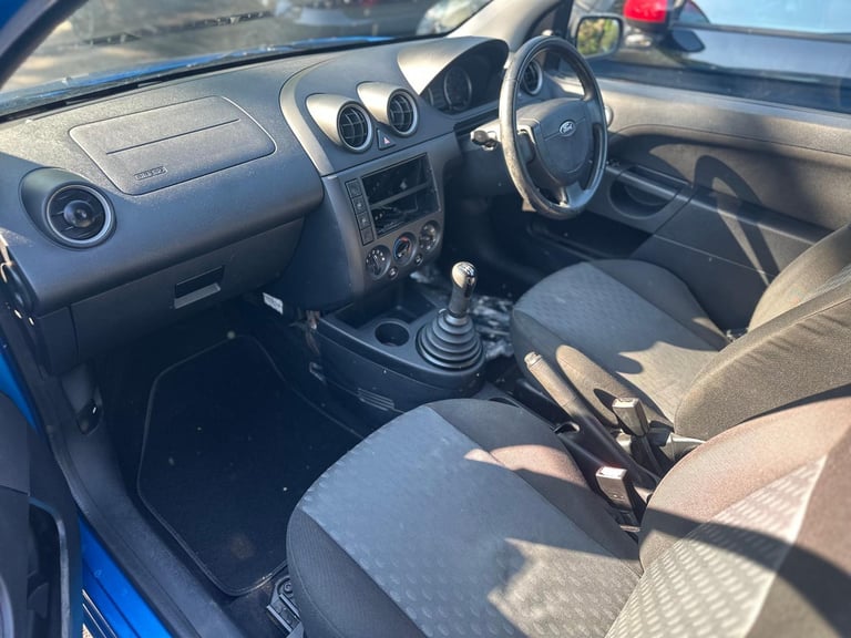 2005 Ford Fiesta Zetec Climate 1.4 - Image 7