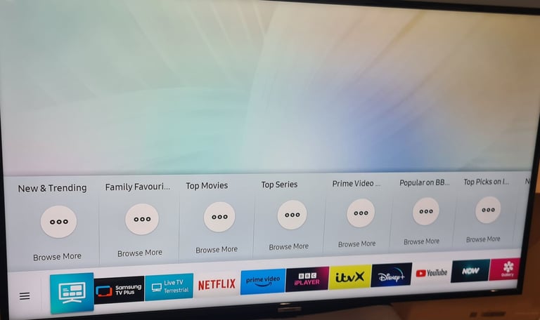 Samsung 43 inch; UHD Smart TV (UE43NU7020)