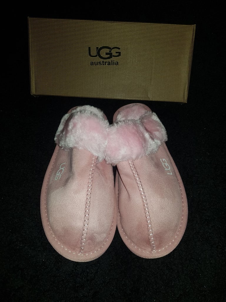 Ugg slippers pink new