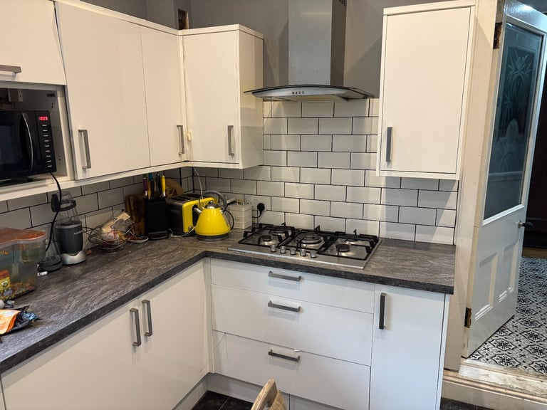 Selling full kitchen and appliances