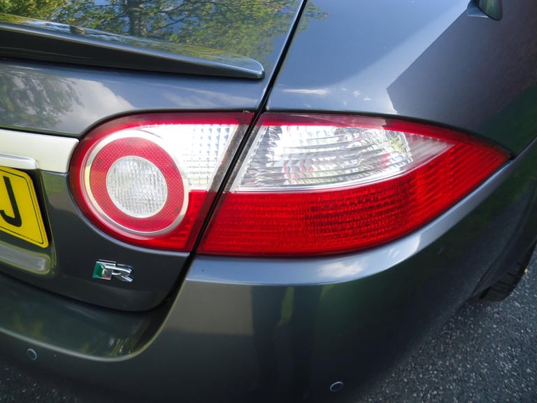 Jaguar XKR
