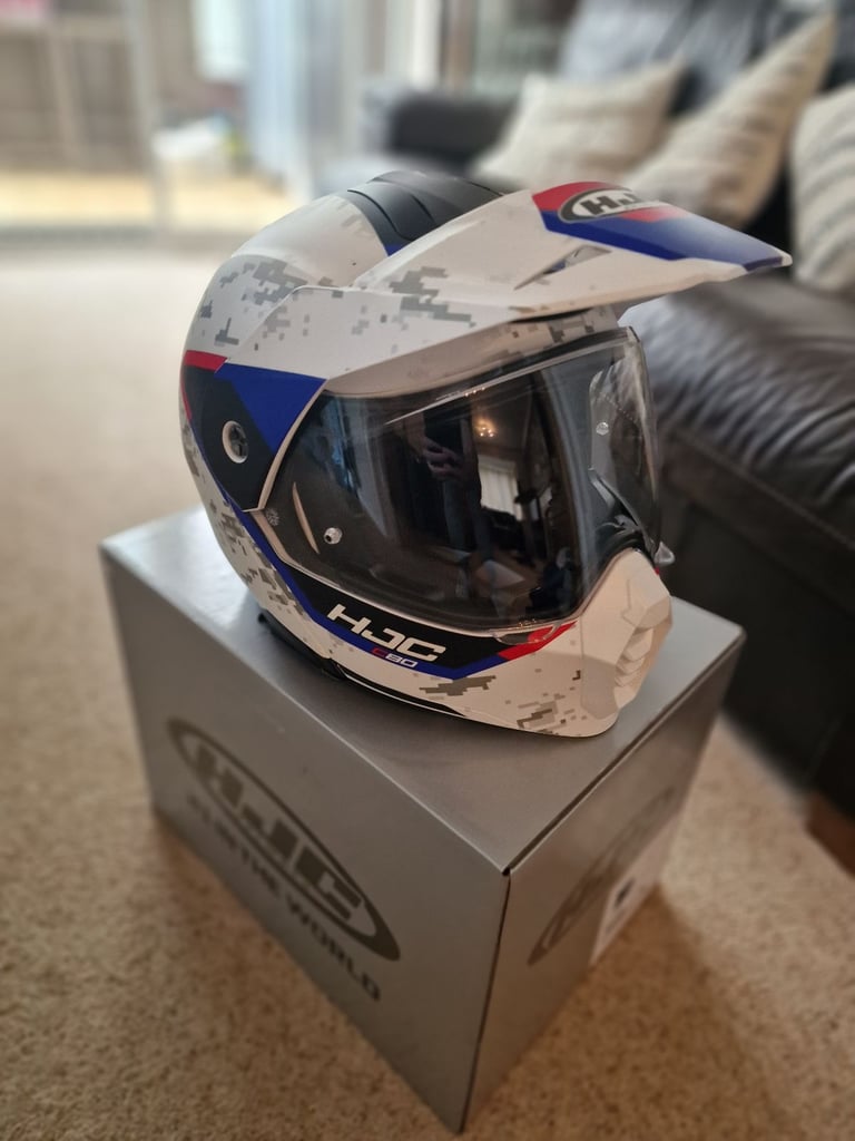 Motorbike Front Flip Crash Helmet - HJC C80 XL size