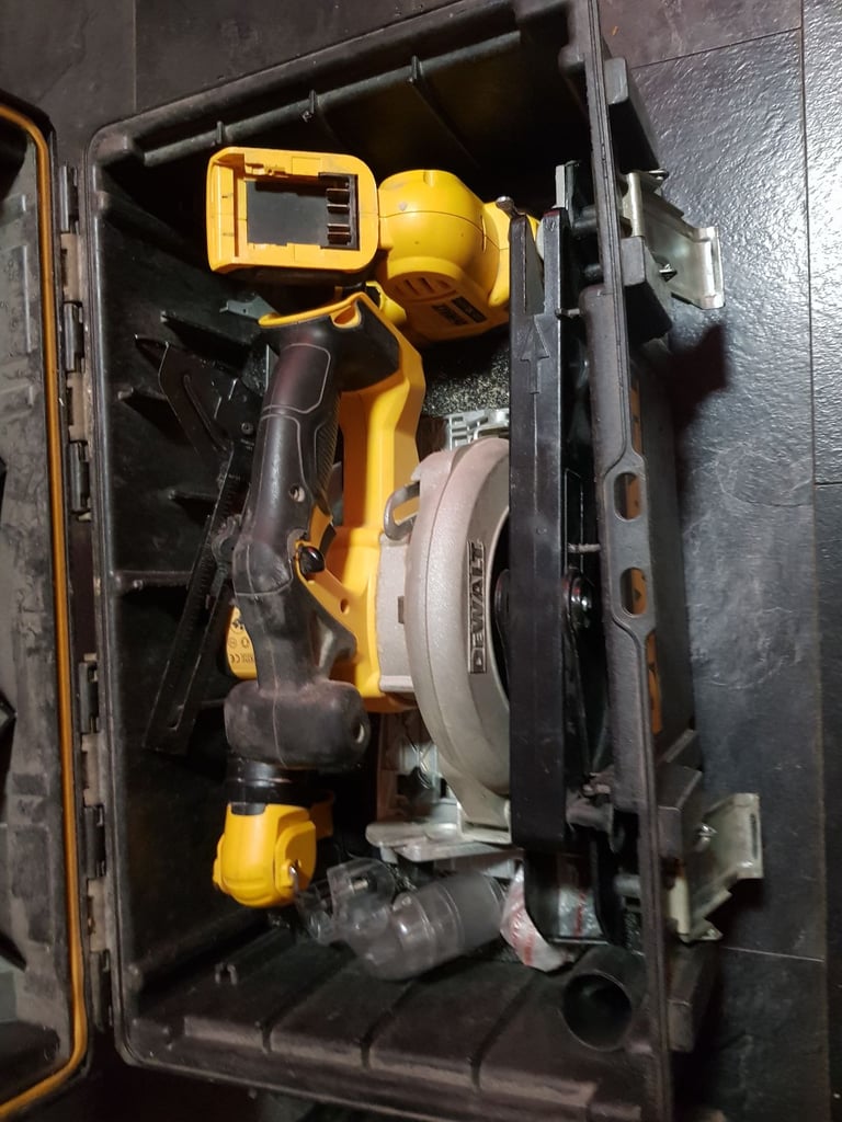 Dewalt power tools 