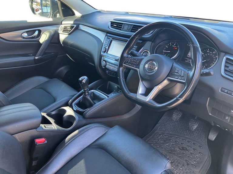 2018 Nissan Qashqai 1.2 DiG-T Tekna 5dr SUV PETROL Manual