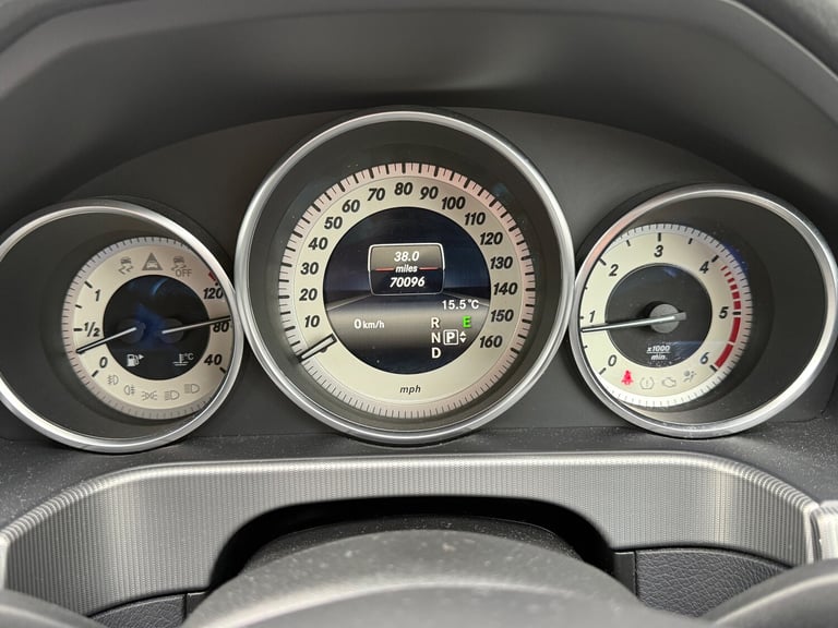 2013 Mercedes-Benz E Class 2.1 E220 CDI SE Saloon 4dr Diesel G-Tronic+ Euro 5
