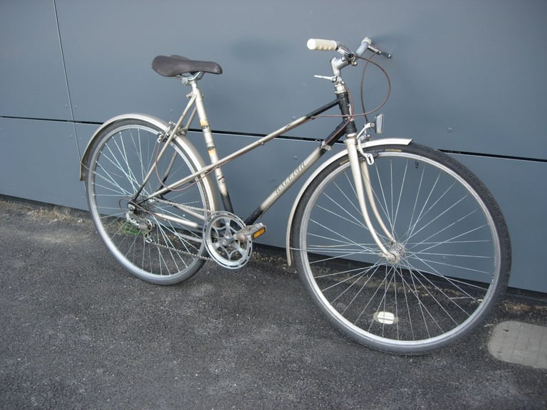 image for intage Mixte/ Commuter Bike by Raleigh, Gold, JUST SERVICED/CHEAP PRICE!!!!!!