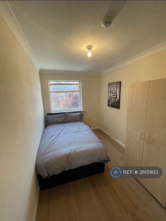 1 bedroom in Albany Gardens, Colchester, CO2 (#2615903)