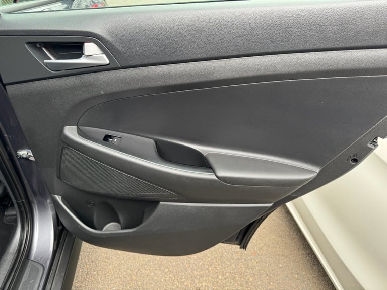 2018 Hyundai TUCSON 1.7 CRDi Blue Drive SE Nav SUV 5dr Diesel DCT Euro 6 (s/s) (141 ps) ESTATE Di...