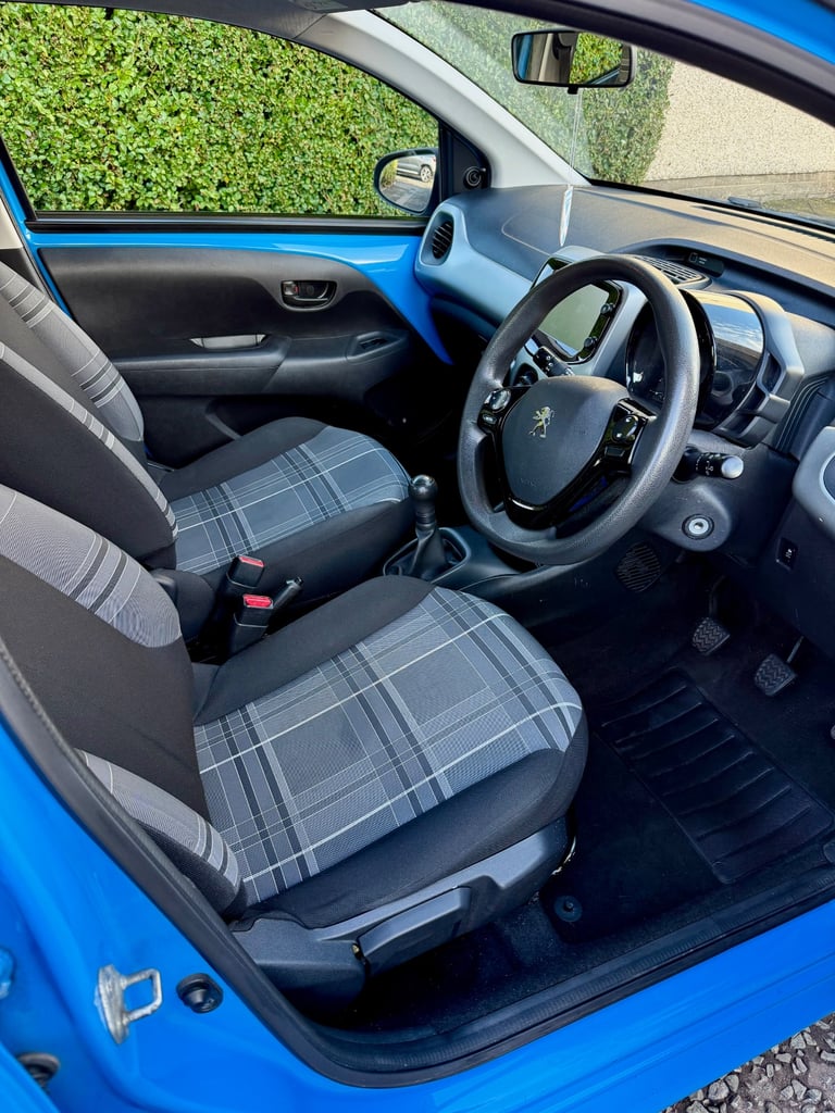 Peugeot, 108, Hatchback, 2016, Manual, 998 (cc), 5 doors