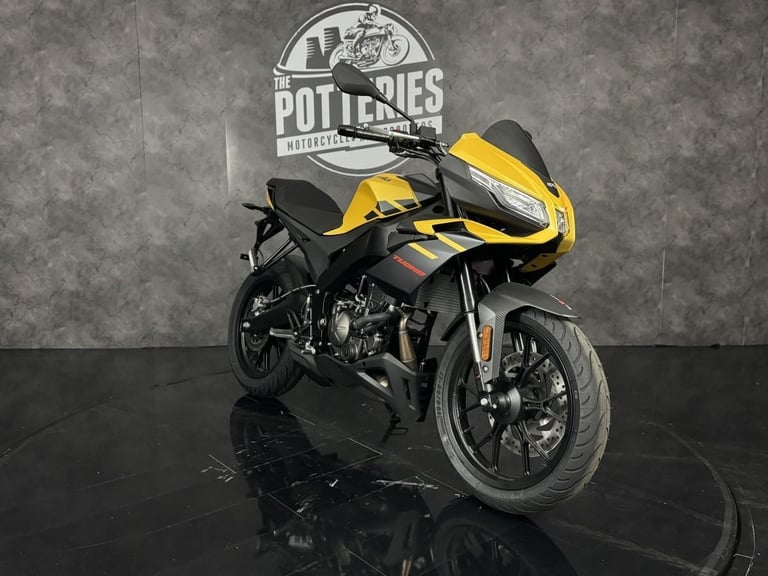 Aprilia Tuono 125 2025 Viper Yellow