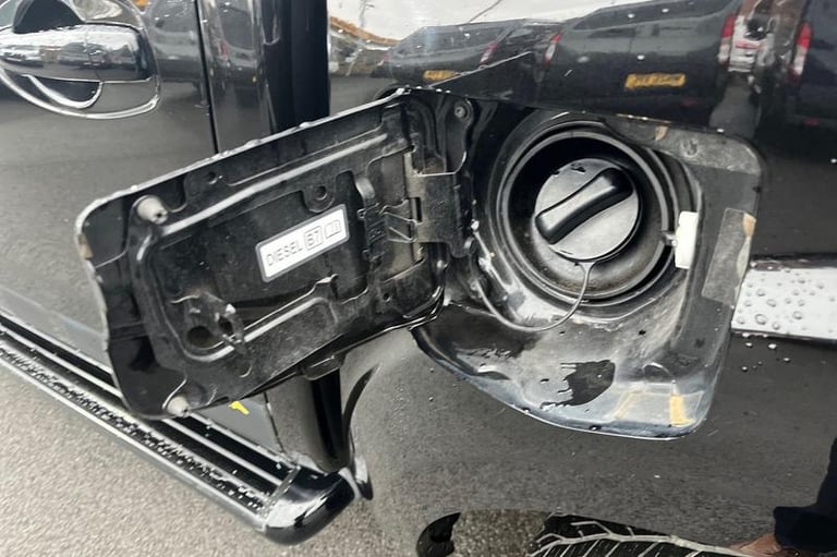 2019 Nissan Navara Double Cab Pick Up N-Guard 2.3dCi 190 TT 4WD Auto PICK UP DIESEL Automatic