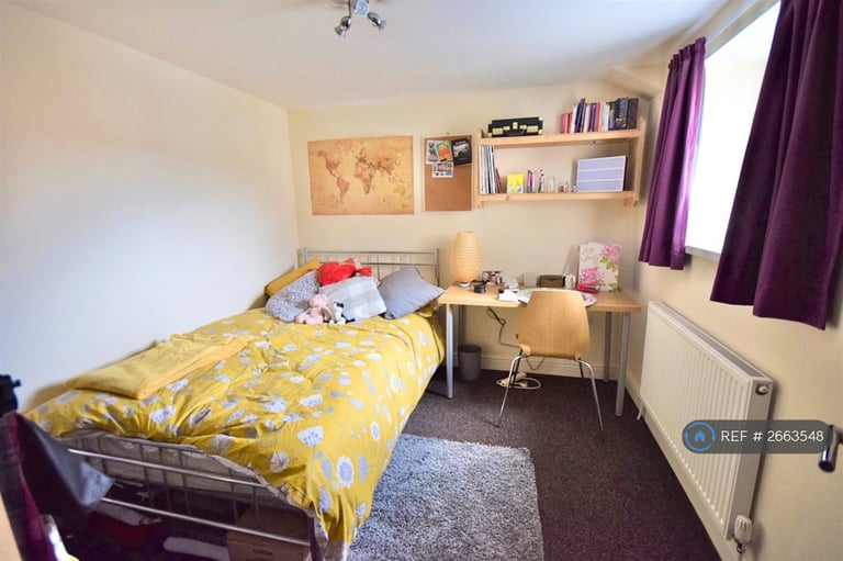 9 bedroom house in Russell Street, Cardiff, CF24 (9 bed) (#2663548)