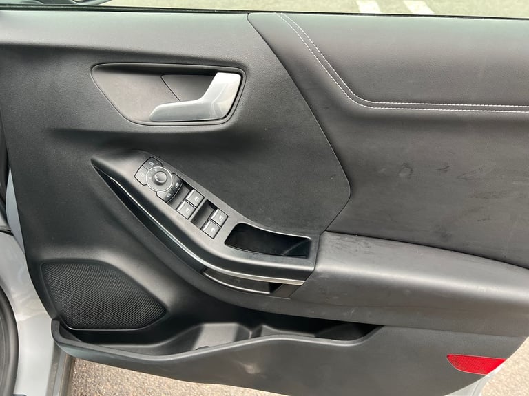 2023 Ford Puma 1.0 EcoBoost Hybr mHEV 155 ST-Line Vignale 5dr DCT HATCHBACK PETROL Automatic