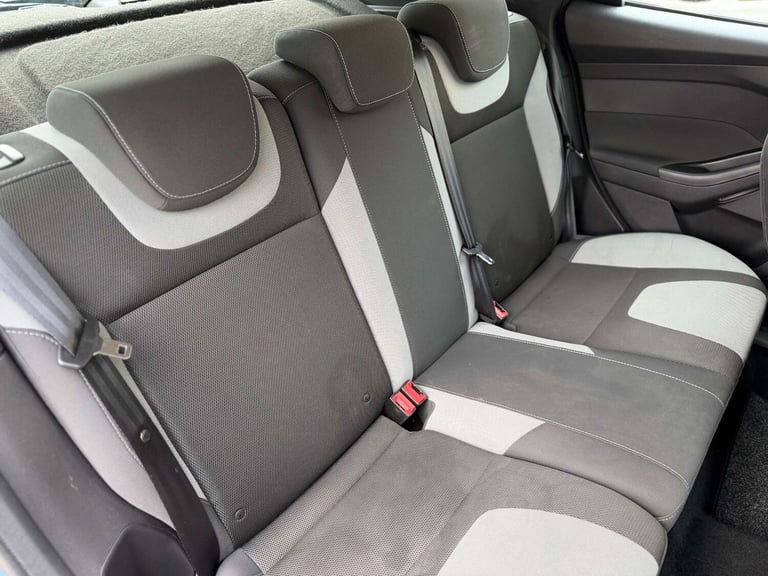 2013 Ford Focus 1.6 TDCi Zetec Hatchback 5dr Diesel Manual Euro 5 (s/s) (115 ps) Hatchback Diesel...