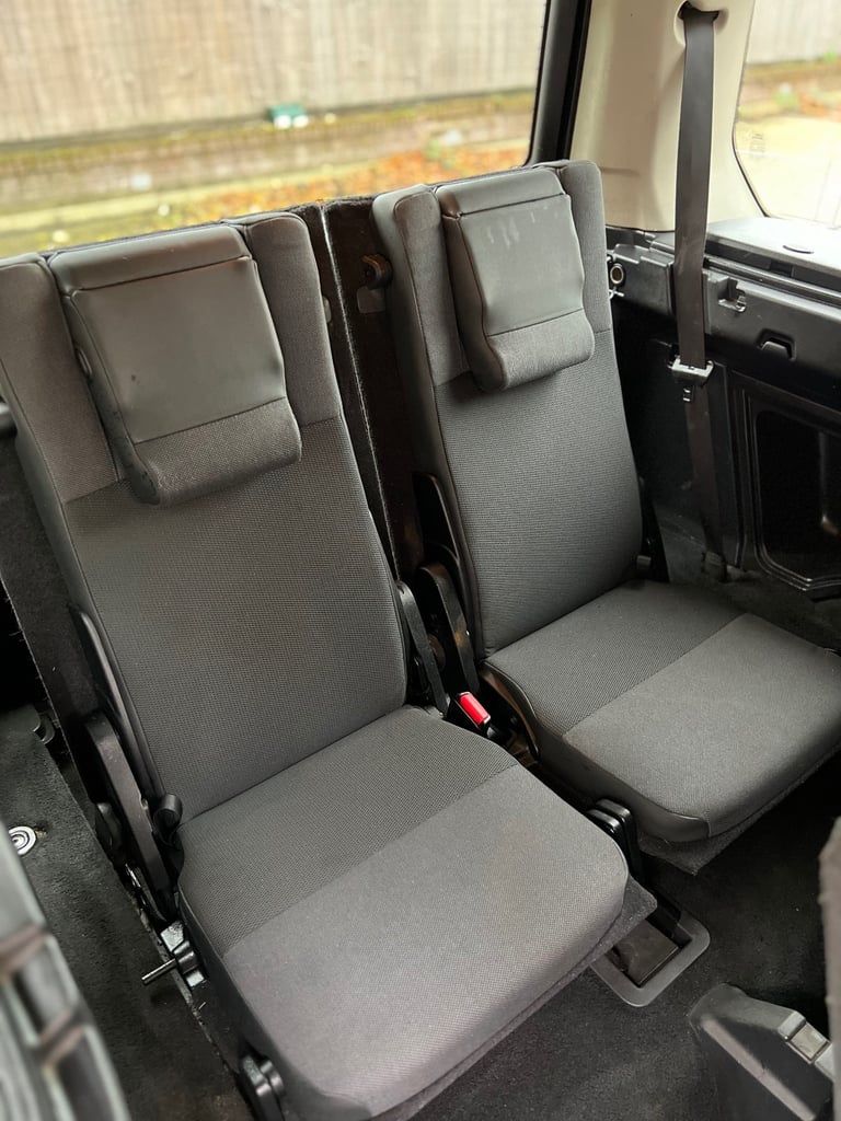 Land Rover, DISCOVERY, Estate, 2006, Automatic , 2720 (cc), 5 doors 7 Seats 