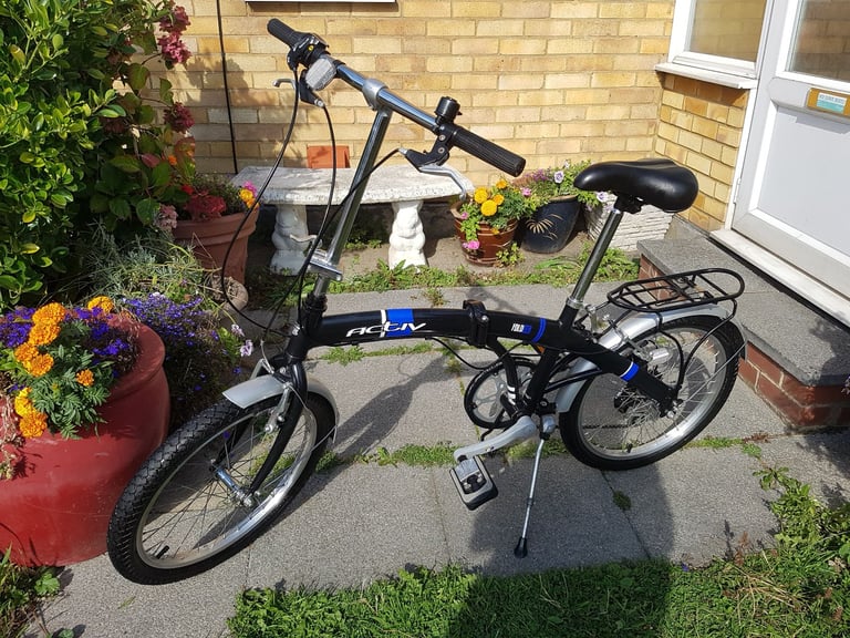 ADULT 20" WHEEL FOLDING BIKE ALUM FRAME IN GOOD WORKING CONDITION