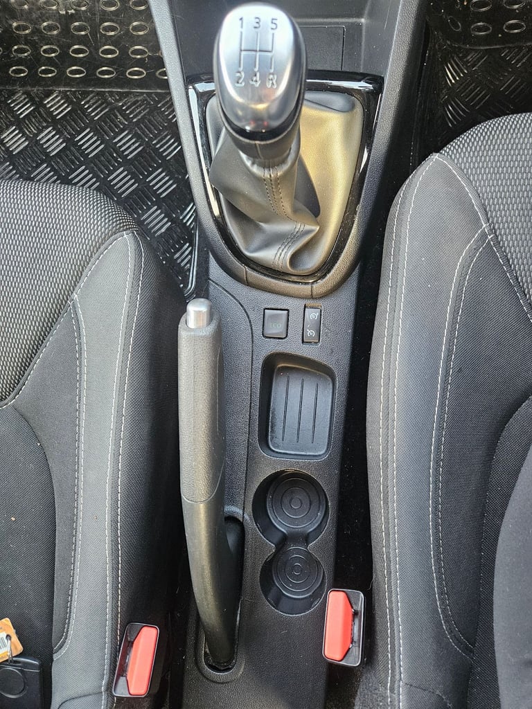 Renault, CLIO, Hatchback, 2018, Manual, 898 (cc), 5 doors