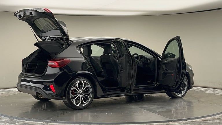 2022 Ford Focus Focus ST-Line Vignale 5 door 1.0L EcoBoost 155PS mHEV FWD 7 Speed PowerShif 5 doo...
