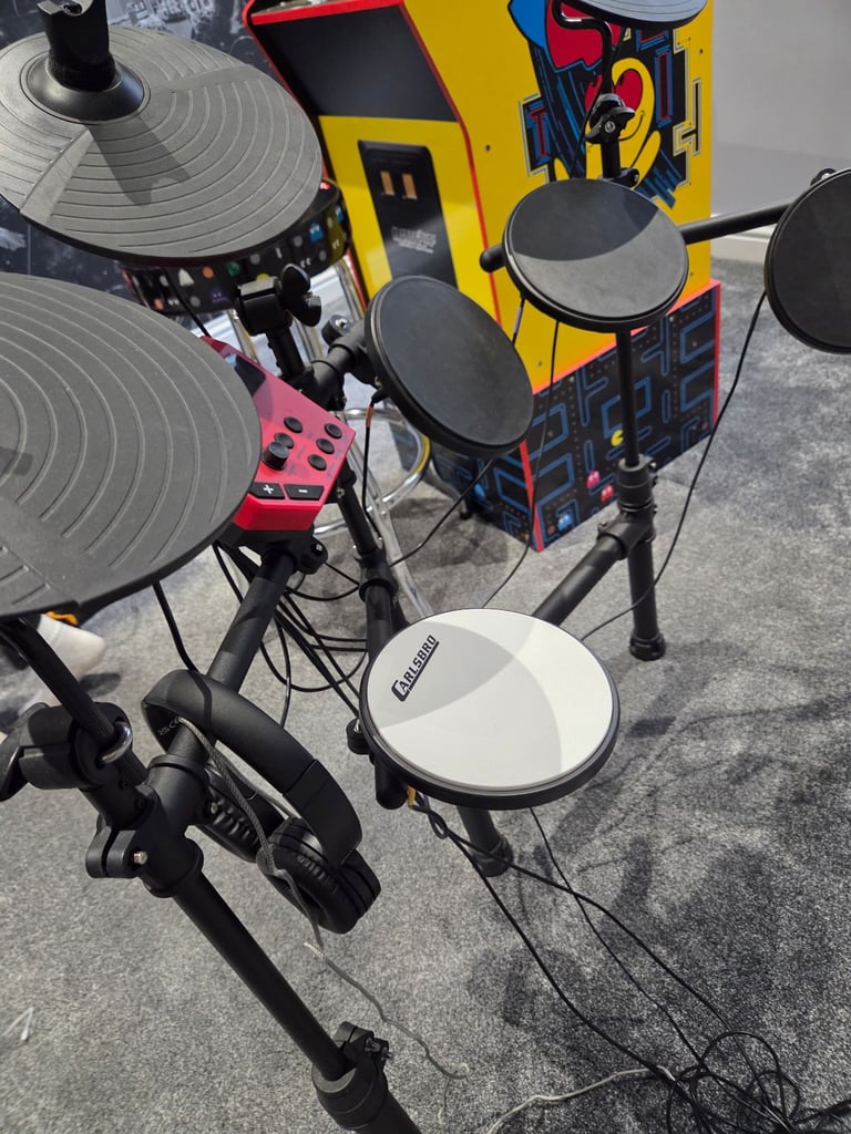 Carlsbro Drum kit 
