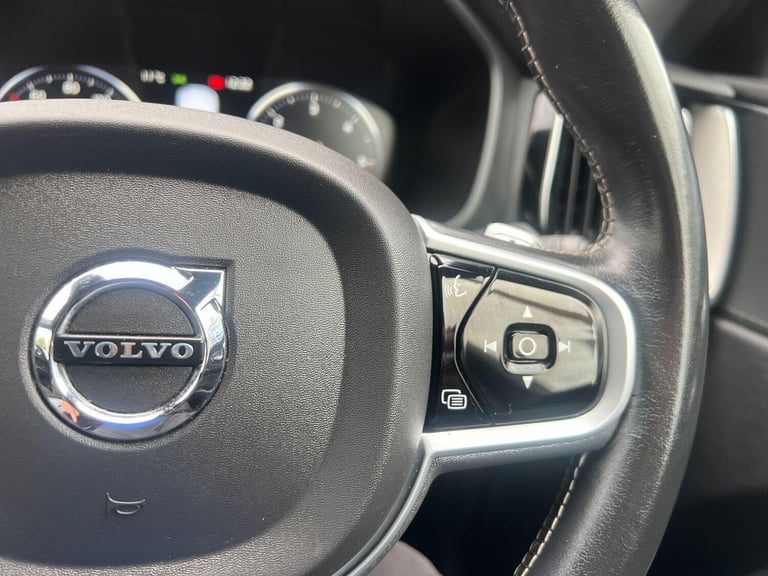 2019 Volvo XC60 2.0 B4 MHEV R-Design Auto AWD Euro 6 (s/s) 5dr ESTATE Diesel/Electric Hybrid Auto...
