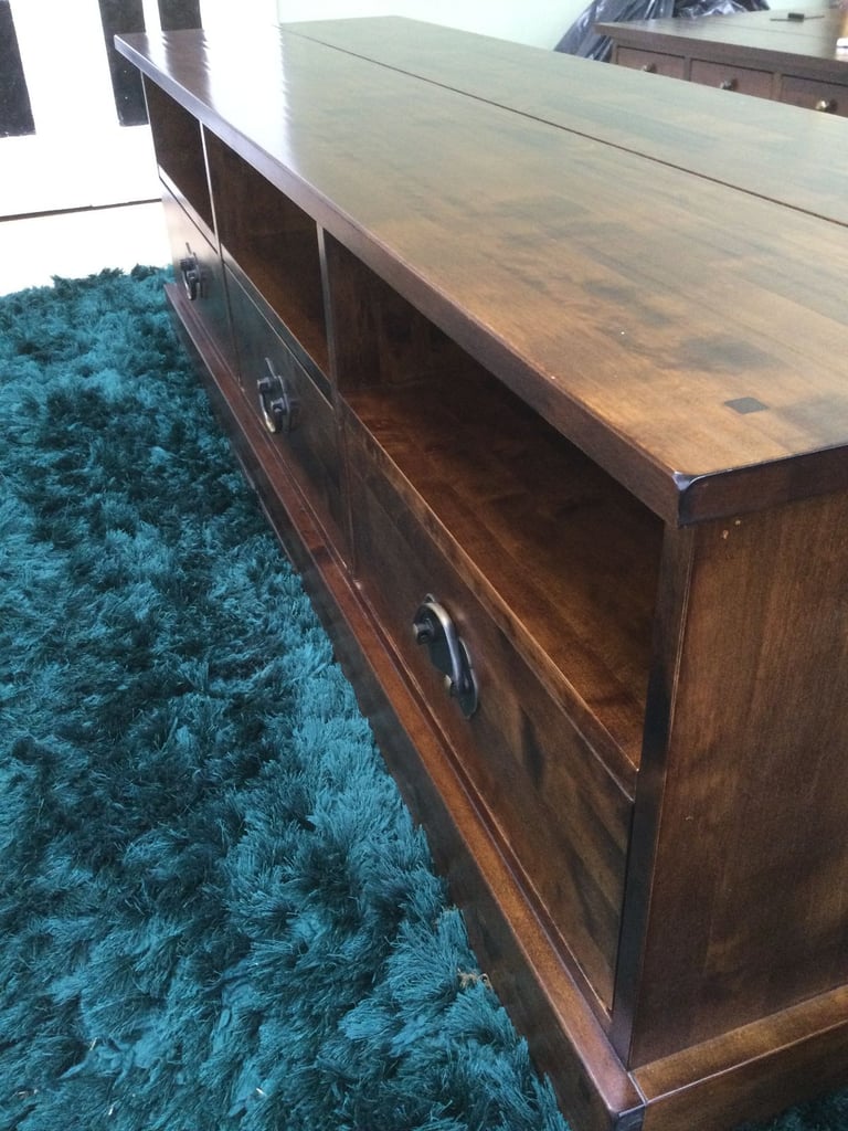 LAURA ASHLEY TV UNIT
