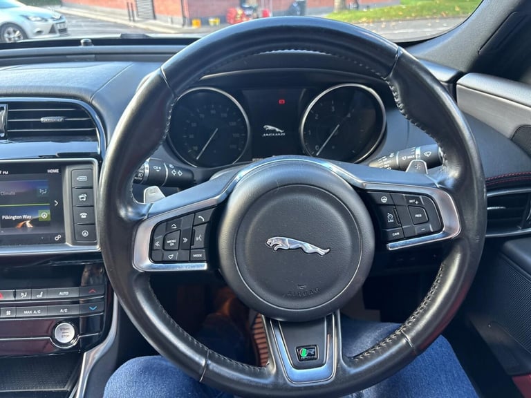 JAGUAR XE 2.0 d R-Sport 2017