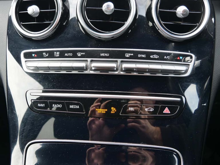 2019 Mercedes-Benz C Class C300d AMG Line Premium 4dr 9G-Tronic SALOON DIESEL Automatic