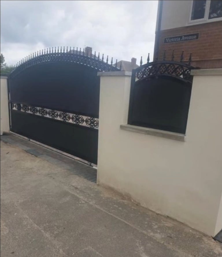 Gate's 