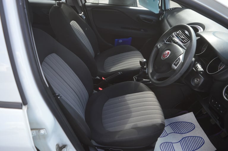 2018 Fiat Punto POP PLUS 5-Door Petrol
