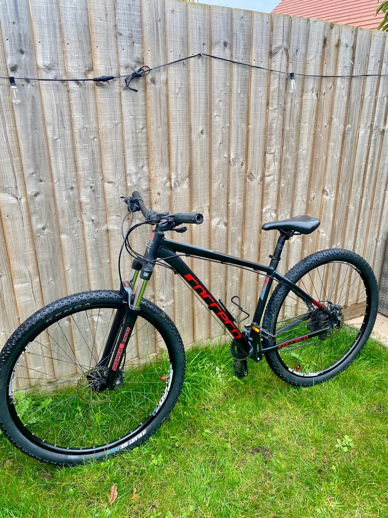 Carrera Hellcat 29 - 18 Inch Frame - Incredibly Good Conditiont