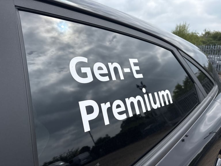 2025 Ford Puma Puma Gen-E Premium 5 Door 43 kWh Standard Range 1 Speed Automatic 5 Door ELECTRIC ...