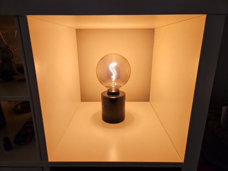 MARKFROST Table lamp, marble black + MOLNART LED bulb