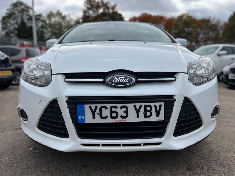 2013 Ford Focus 1.6 Zetec Euro 5 5dr HATCHBACK Petrol Manual