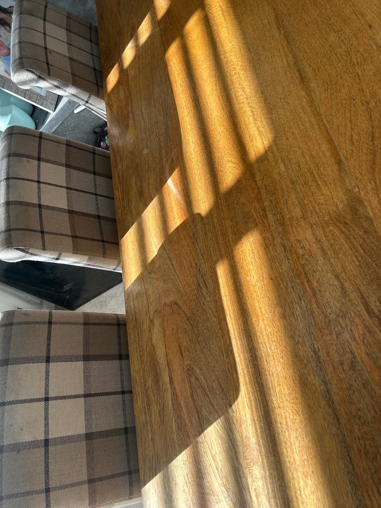 Oak furniture land dining table & 6 chairs