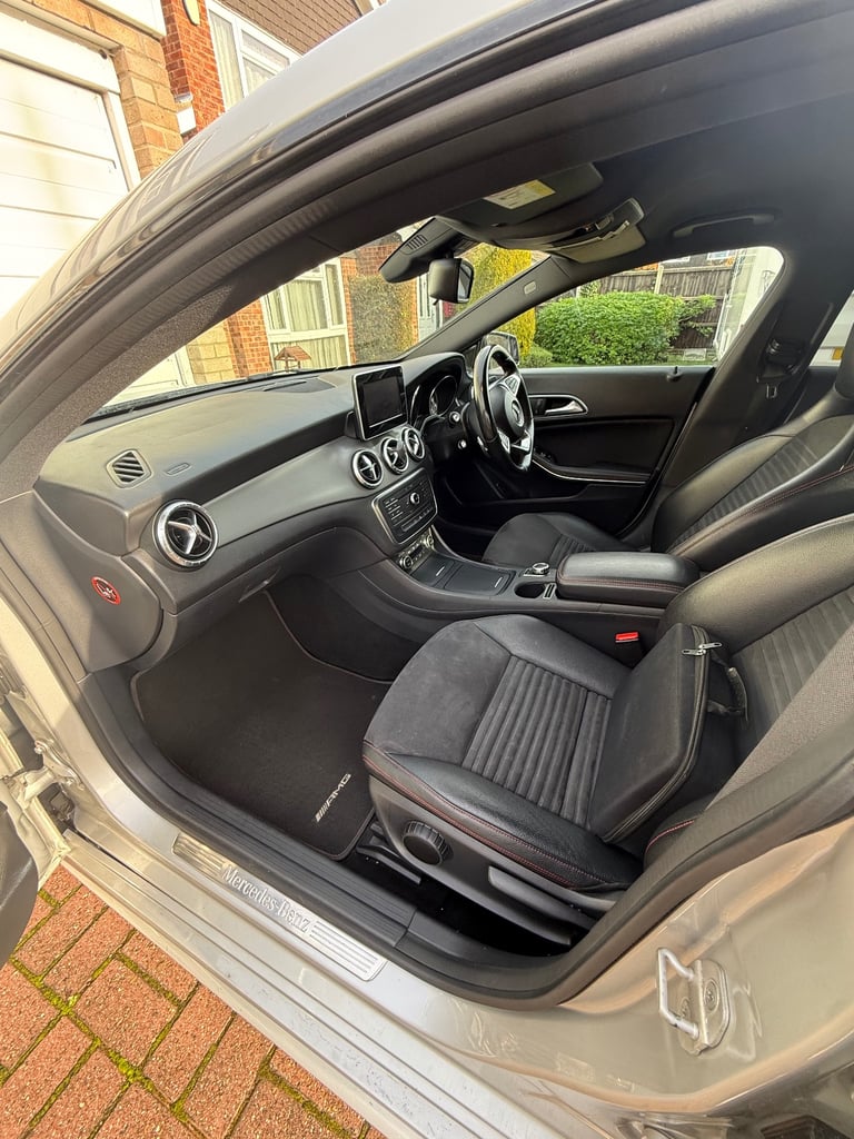 Mercedes-Benz, CLA, Saloon, 2015, Semi-Auto, 2143 (cc), 4 doors