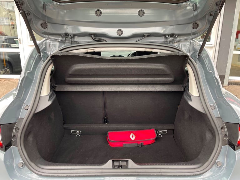 2018 Renault Clio 1.5 dCi Urban Nav Hatchback 5dr Diesel Manual Euro 6 (s/s) (90 ps) Hatchback Di...