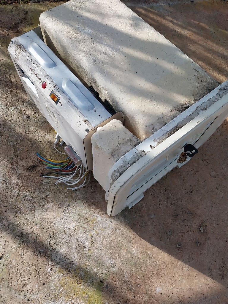 Caravan battery box and charger 