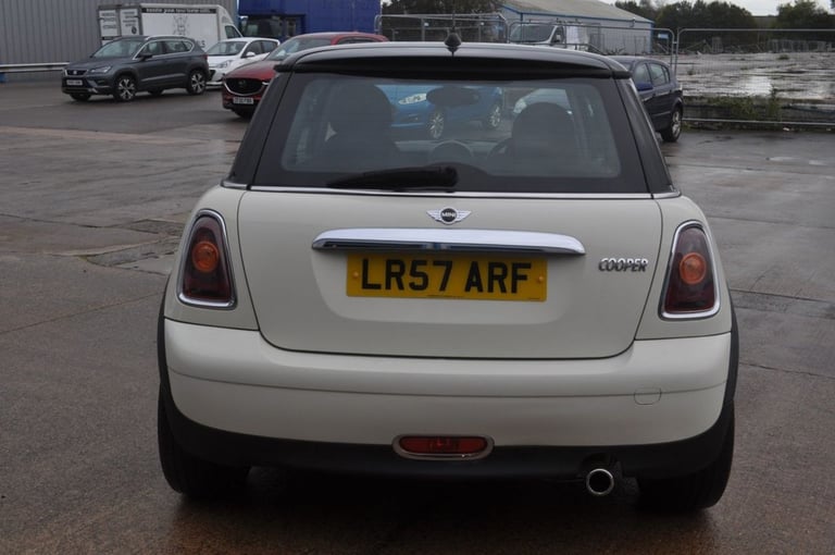 2007 MINI Hatch 1.6 Cooper Hatchback 3dr Petrol Manual Euro 4 (120 ps) Hatchback Petrol Manual