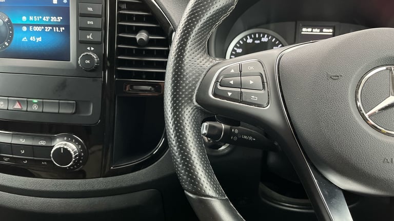2022 Mercedes-Benz Vito 2.0 114 CDI SELECT Tourer Double Cab 5dr Diesel G-Tronic RWD L3 Euro 6 (s...